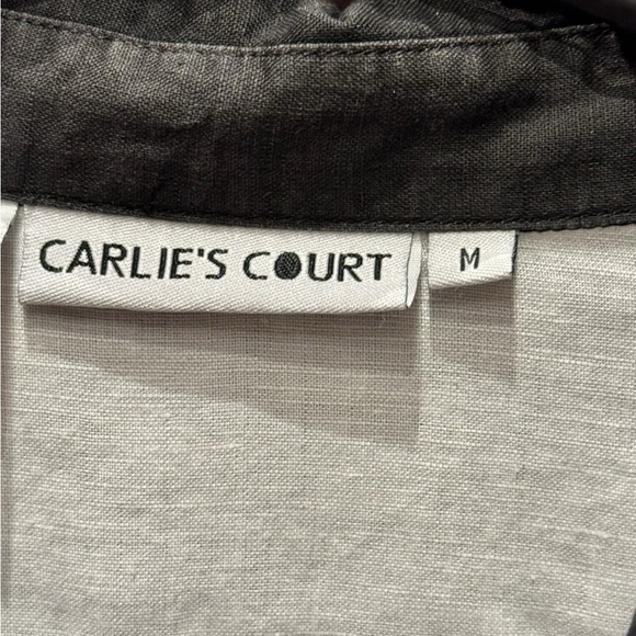 Carlies court half button collard white/black shirt MEDIUM - Picture 4 of 4